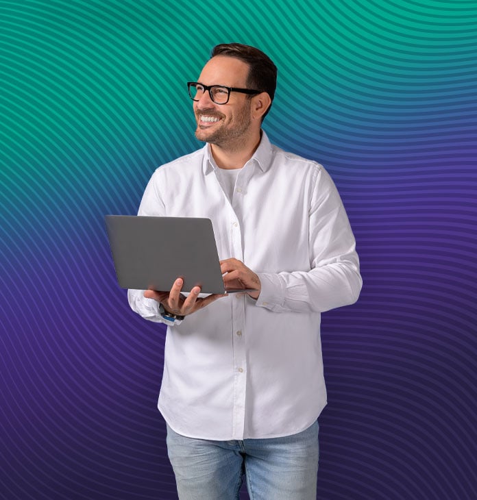 smiling-man-with-laptop